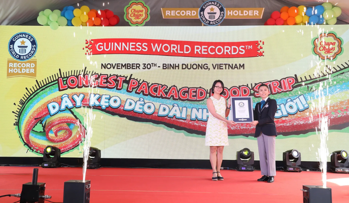 CHUPA CGUPS GUINES RECORD